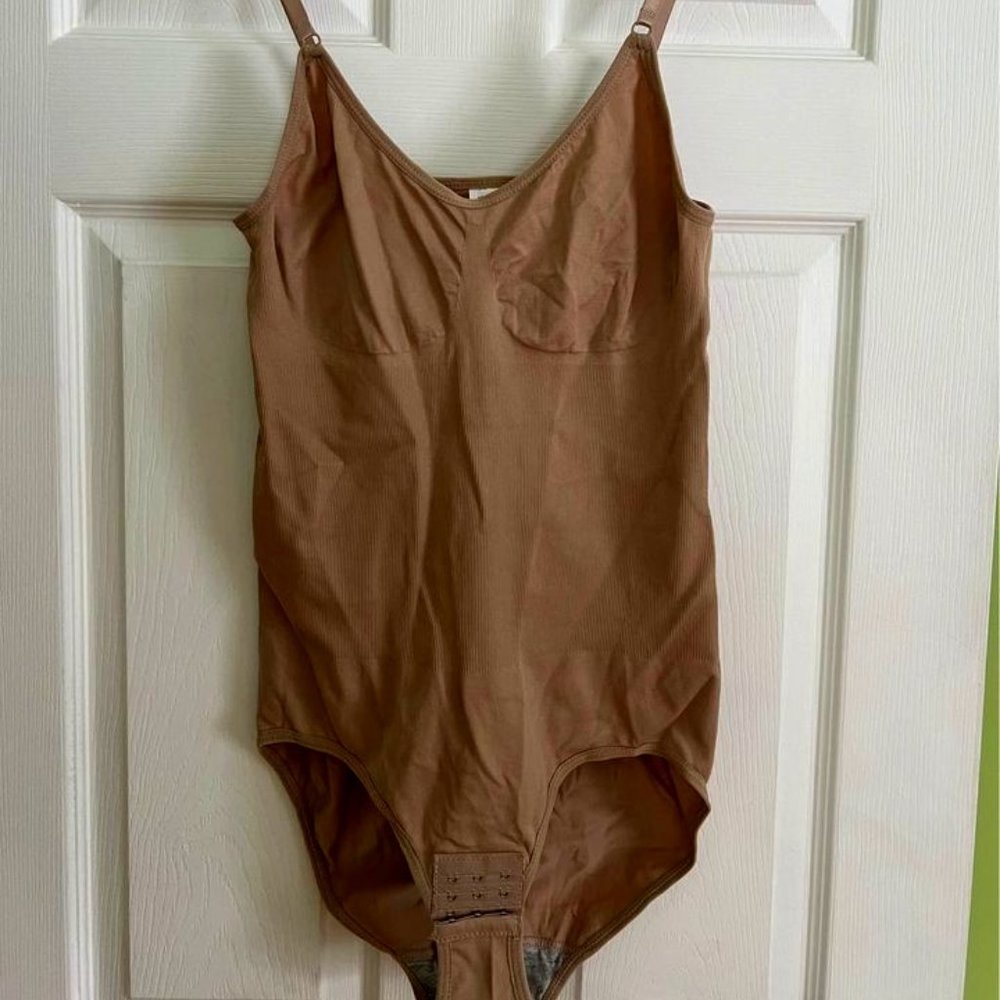 🆕 NWOT FLAWLESS FIT BEIGE BODY SUIT/SHAPEWEAR-WOMANS SIZE 3XL(FITS LIKE 2XL)